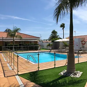 https://los-leones-bungalows.in-canary-islands.com